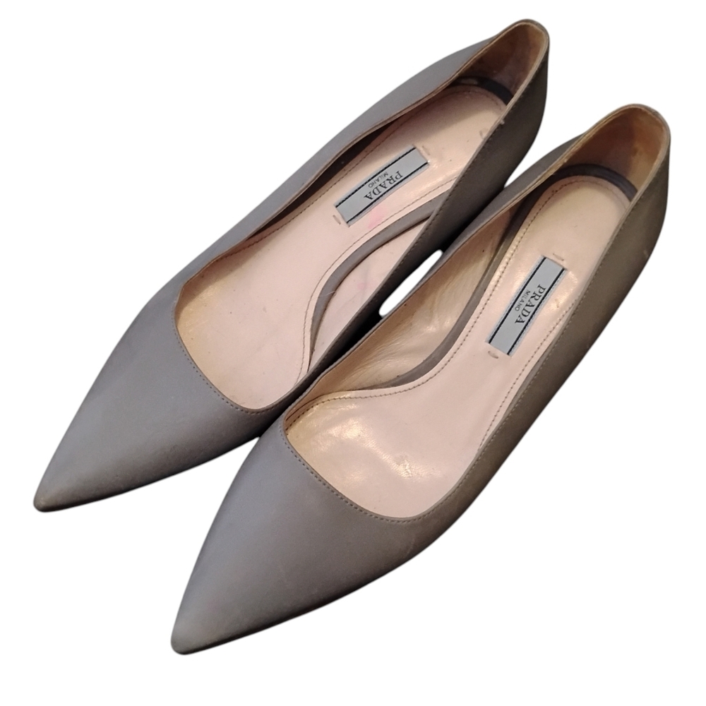 PRADA - Grey Leather Pointed Toe Kitten Heels RARE Size 7.5 Made In Italy
